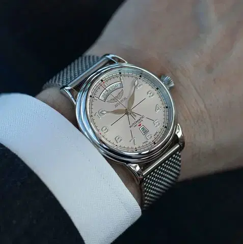 Aviator Douglas Day-Date 45 Automatic V.3.44.0.399.5