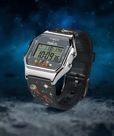Timex T80 Peanuts Space TW2W90100UK