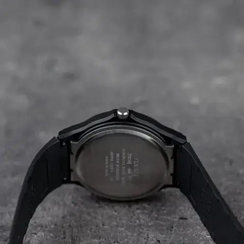 Casio Collection MQ-24-7E2LDF