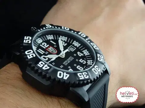 XS.Luminox 3051.F