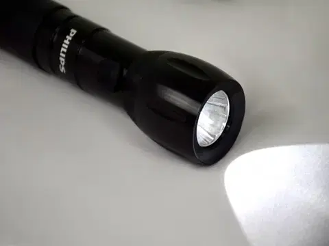 LED baterka Philips