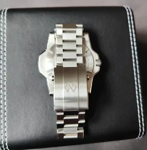 Formex Reef 42 Automatic Chronometer 2200.1.6320.100