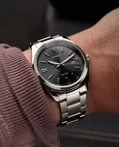 Casio Collection UTP-1302PD-1AVEF