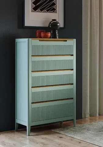 Estila Luxusní art deco obdélníková komoda Tallin s pěti zásuvkami a vroubkovaným designem 127 cm