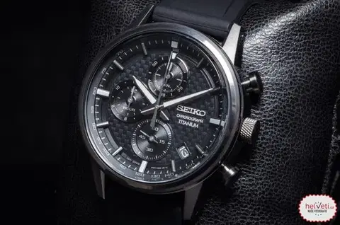 Seiko Quartz Titanium Chronograph SSB393P1