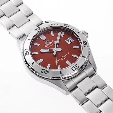 Orient Sports Mako 40 Automatic RA-AC0Q09R