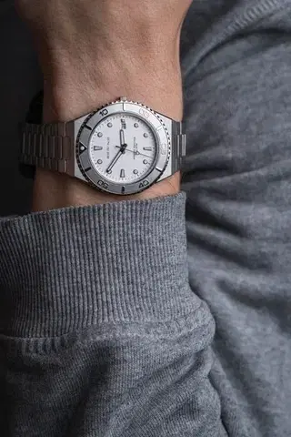 Bering Classic 18940-704