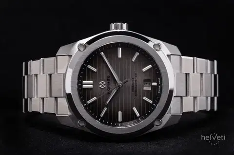 Formex Essence FortyOne Automatic Chronometer Dégradé Steel Bracelet 0334.1.6624.100