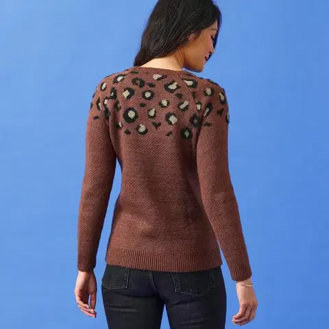 Pulovr s leopardím vzorem