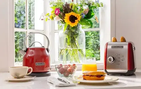 Toustovač KitchenAid 5KMT221 - mandlová