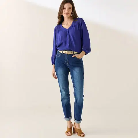 Kreponová halenka na knoflíčky, s macramé