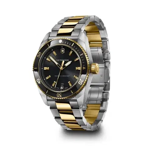 Victorinox Maverick Quartz 242102