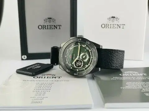 Orient Retro Future Camera RA-AR0202E