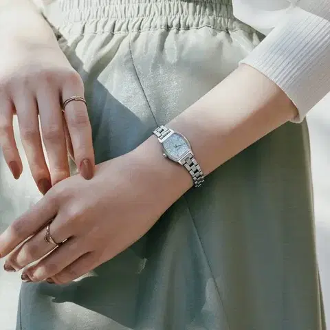Seiko Lukia Quartz SSWA011J