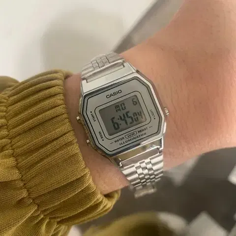 Casio Collection LA680WEA-7EF