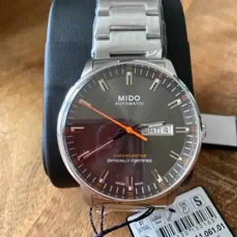Mido Commander Chronometer M021.431.11.061.01