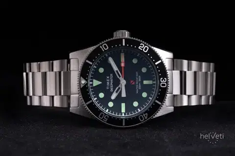 Timex Deepwater TW2W95200UK