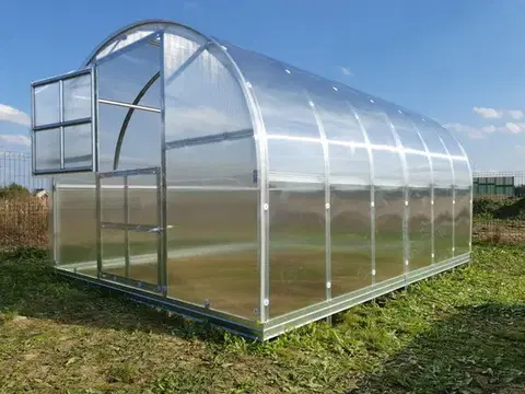 Skleník LUCIUS polykarbonát 4 mm Lanitplast