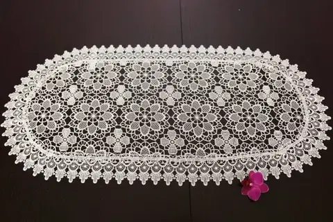 Krémový oválný krajkový ubrus Šířka: 60 cm | Délka: 120 cm