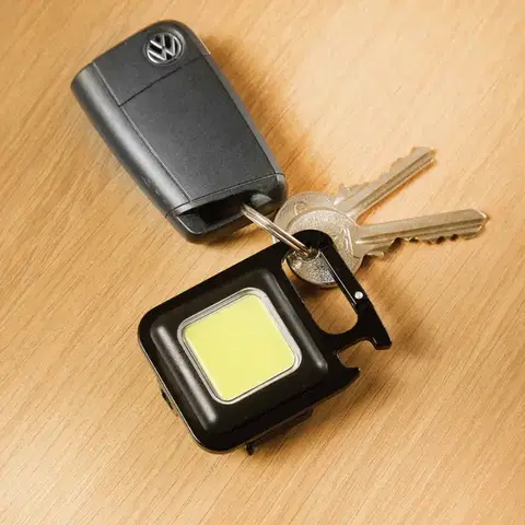 2 mini LED svítilny
