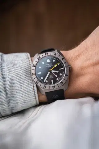Timex Expedition GMT TW2W53000UK