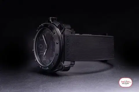 Hamilton Khaki Navy BeLOWZERO Auto Titanium H78505330