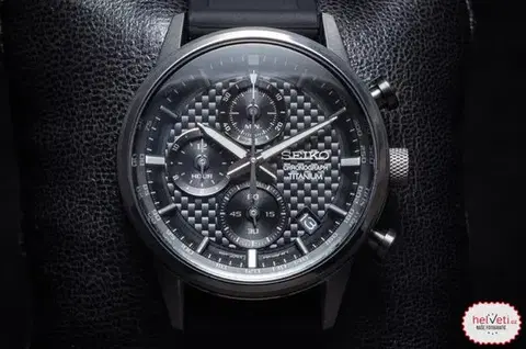 Seiko Quartz Titanium Chronograph SSB393P1