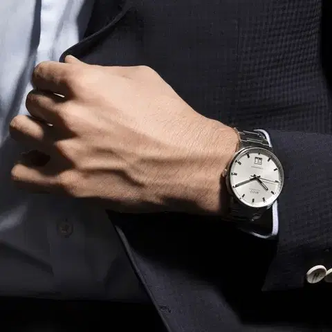 Mido Commander Big Date M021.626.11.031.00