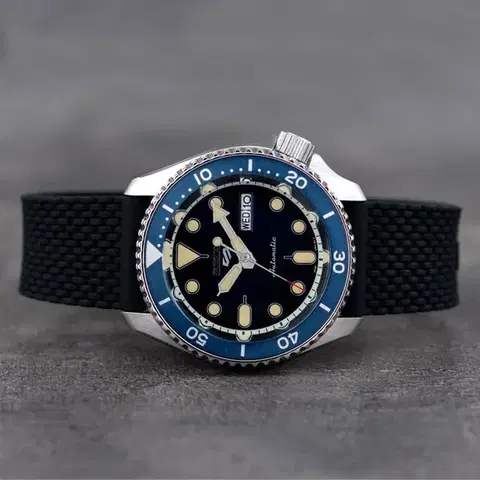 Seiko 5 SRPD71K2