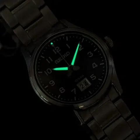 Seiko Quartz SUR571P1