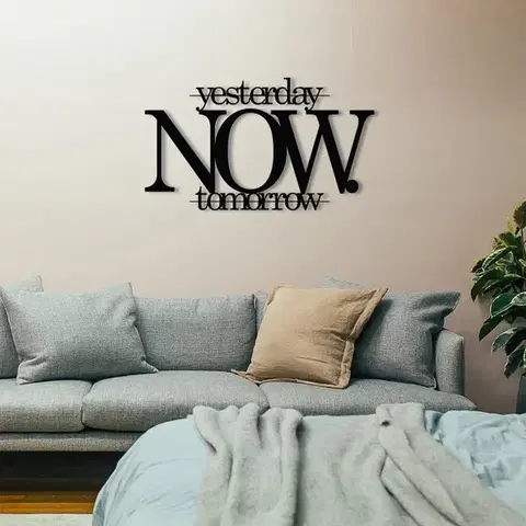 Dekorativní kovový doplněk na zeď Now